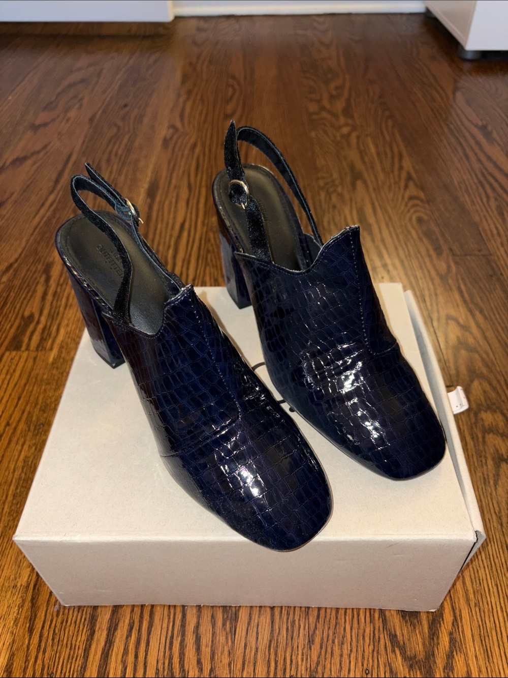 Urban Outfitters Patent Croc-Embossed Navy Slingback Block Heel Pumps Size 9